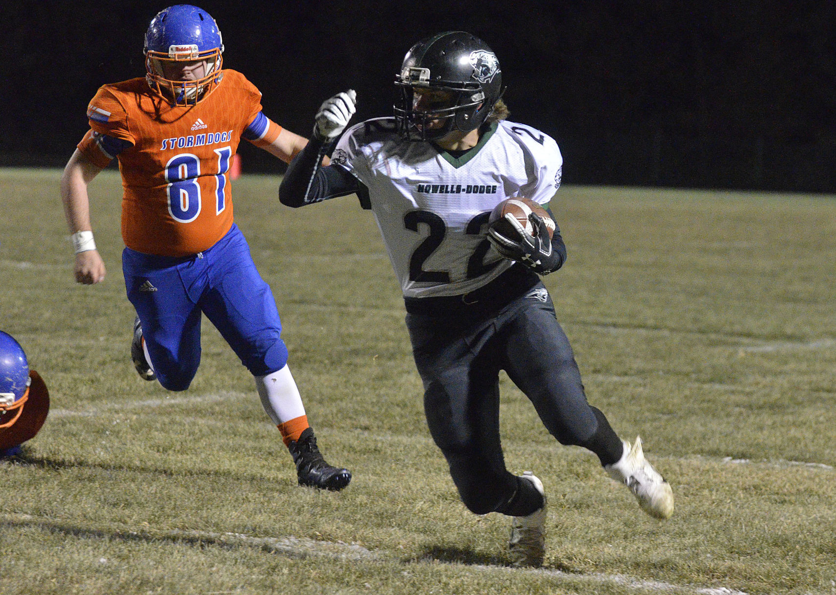 Howells-Dodge Football 11.12